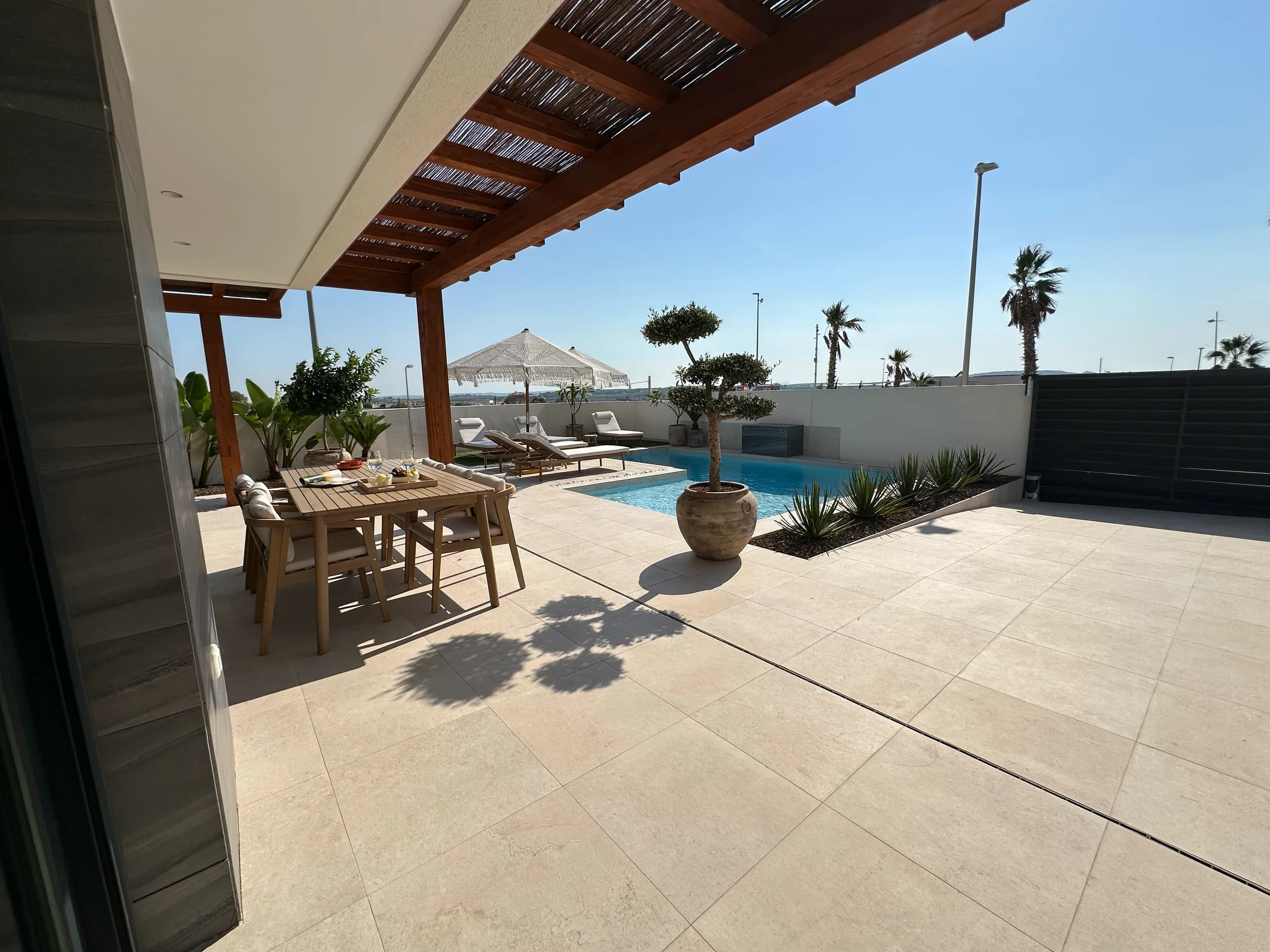 Villa Bella Sol — kitchen with island and modern appliances