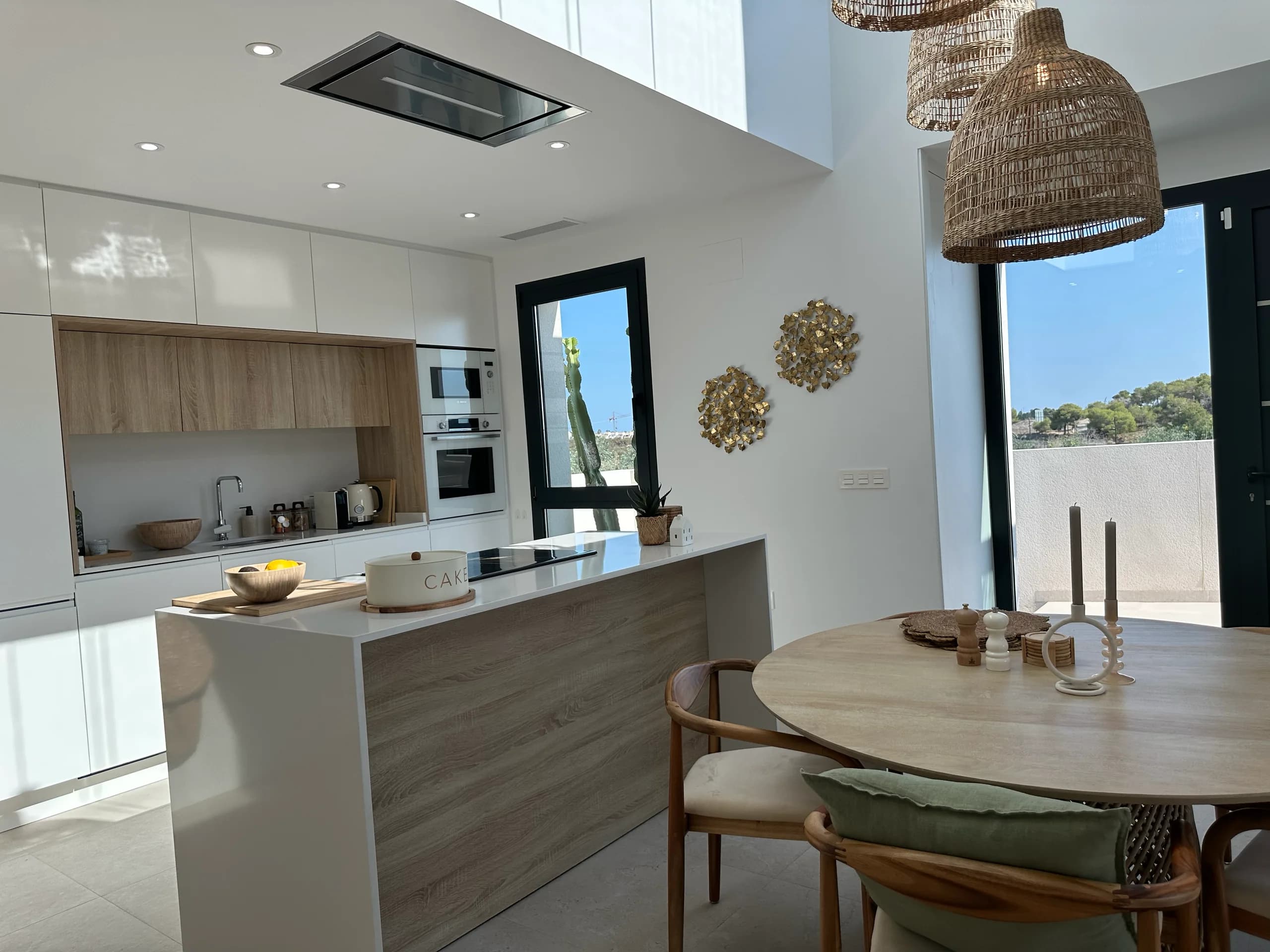 Villa Bella Sol — shaded seating in the garden