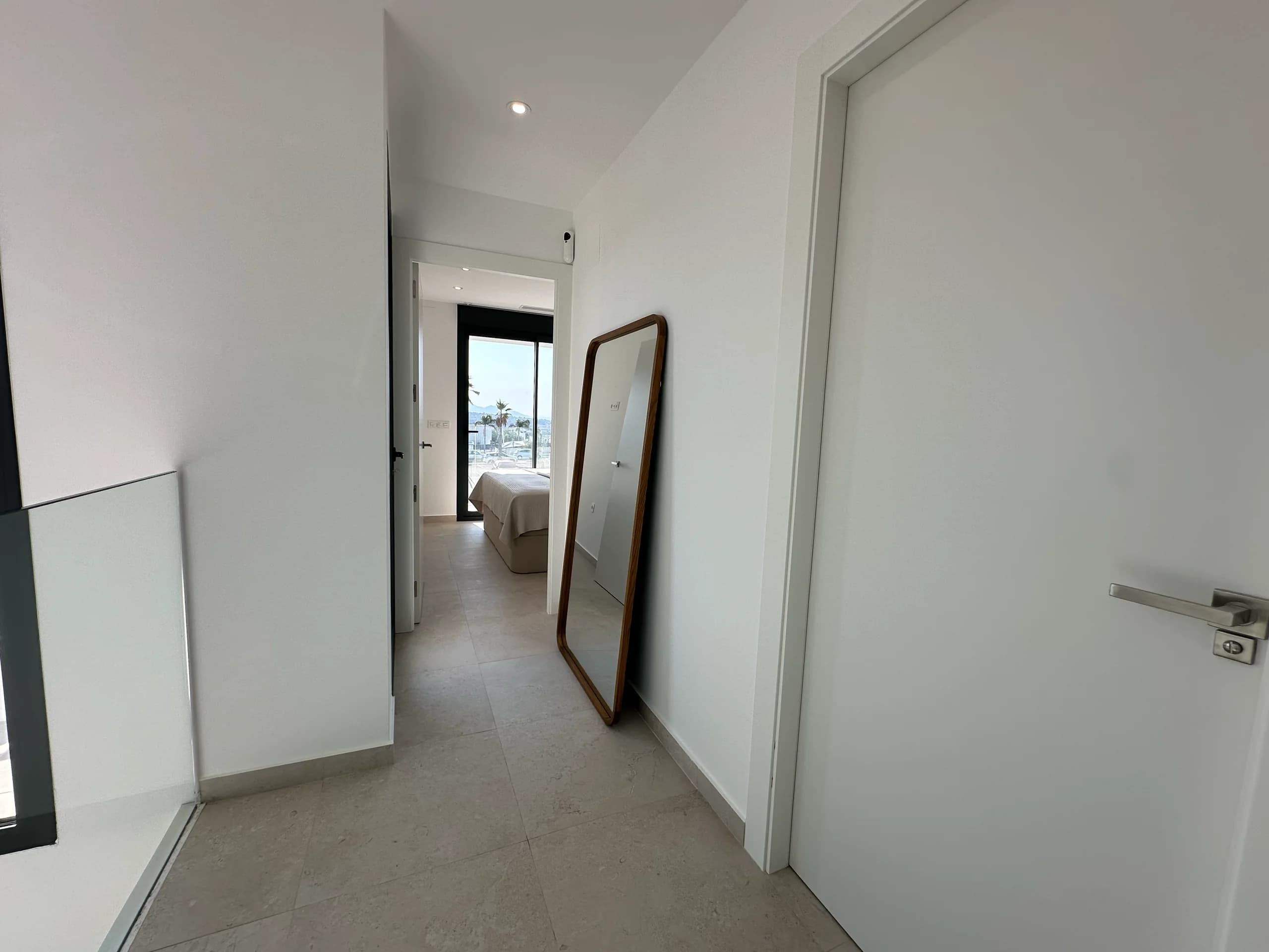 Villa Bella Sol — décor and plants in the living area